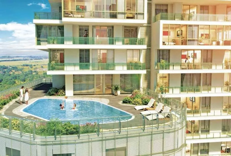 Penthouse with a private pool deck at M3M Golf Estate