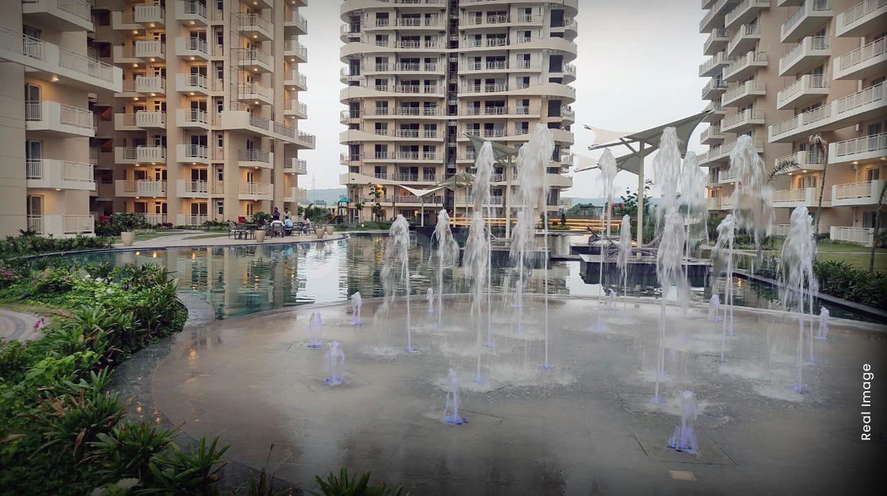 Interactive water fountains in the M3M Sierra68 landscape, Sector 68 Gurugram
