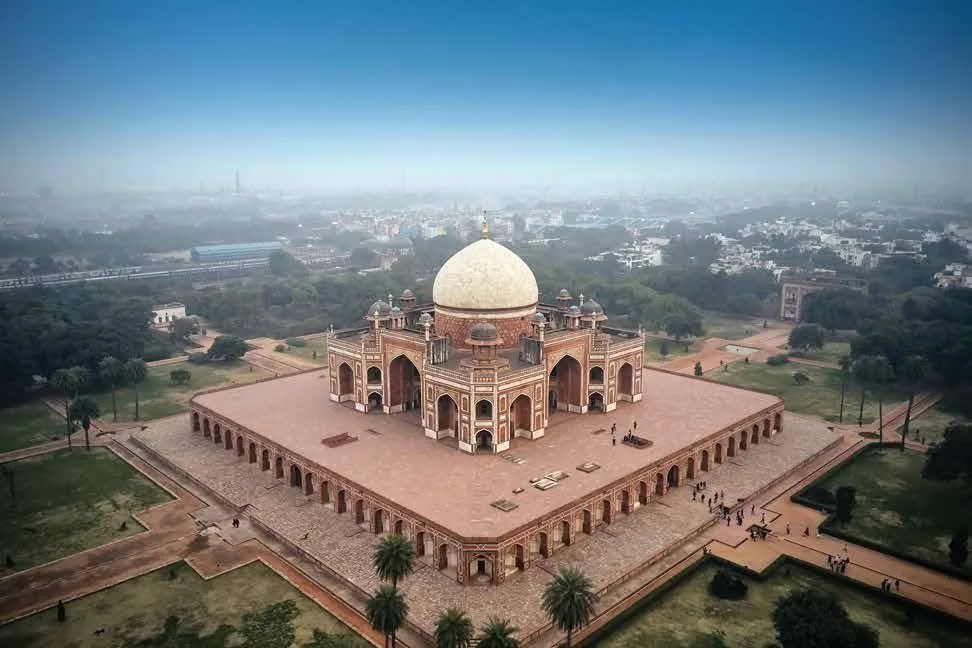 Humayun's Tomb near M3M The Cullinan